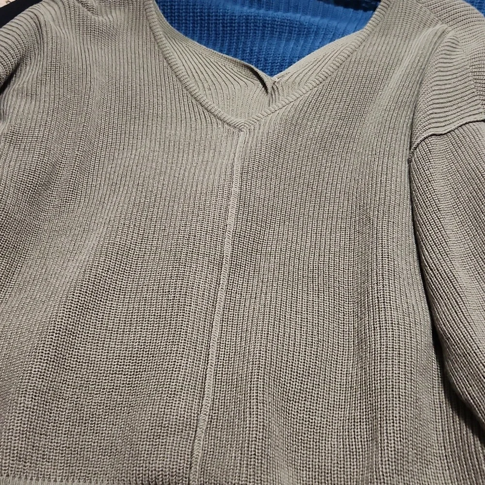 Sweater - Picture 2 of 2